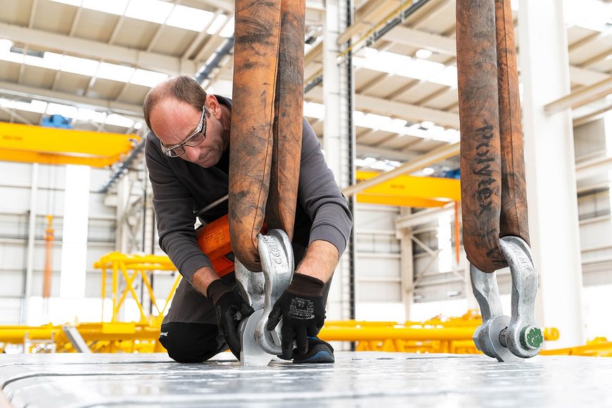 How does a Liebherr crawler crane get to Bauma?